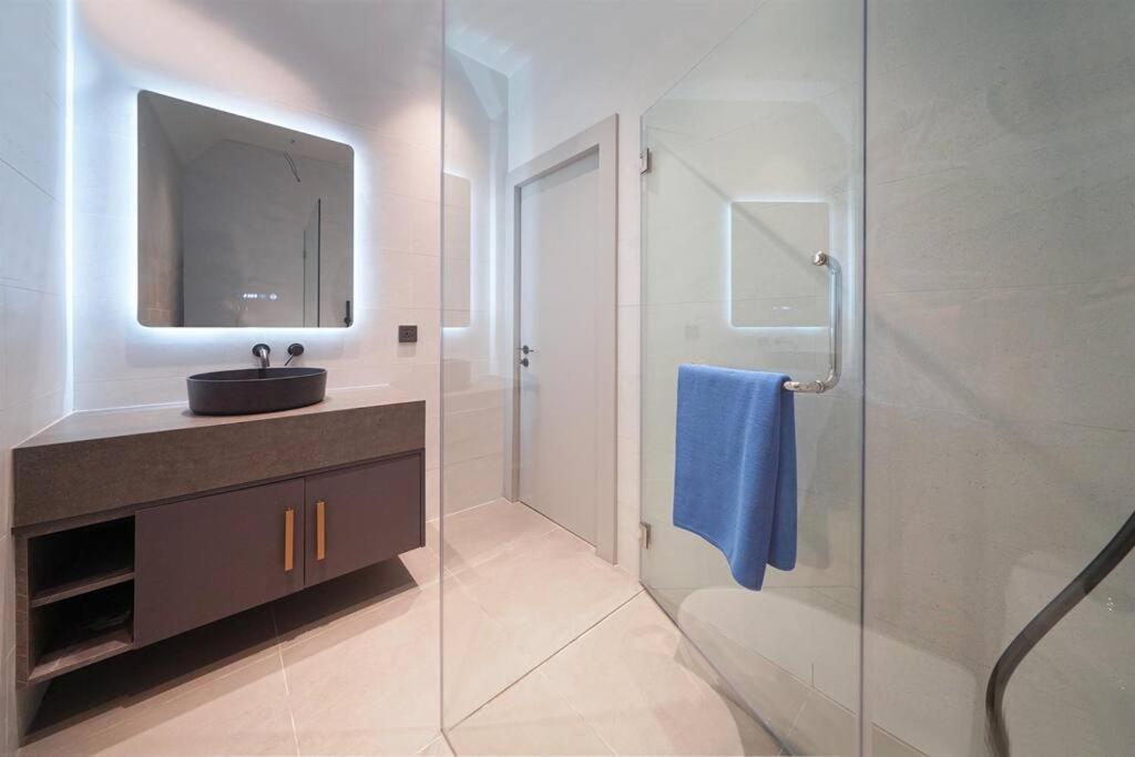 Azure Indigo * Pattaya